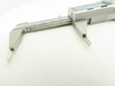 Mitutoyo 573-725-20 Digimatic Point Tip Caliper 0-6" 150mm .0005" NTD12P-P6"M