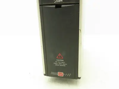 Danfoss VLT5004 Variable Speed AC Drive 2.2kW 3Hp 380-440V 460-500V 3PH 0-1000Hz