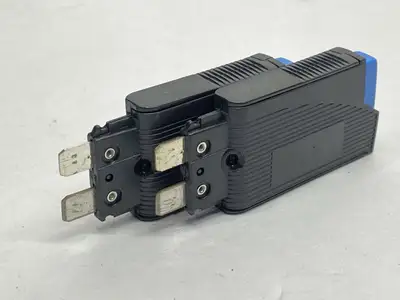 Used Morsettitalia Thermal Circuit Breaker 1-Pole 10A 250VAC 72VDC LOT OF 2 Circuit Breakers Michigan US | Maverick Industrial Sales #1394555