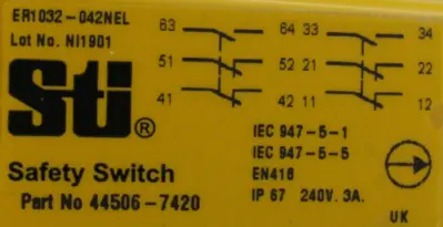 NEW STI ER1032-042NEL SAFETY SWITCH 44506-7420 ER1032042NEL