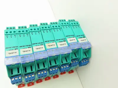 Pepperl+Fuchs KFD2-CR-EX1.30-200 Transformer Isolated Repeater 20-30VDC Lot of 7