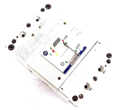 NEW ALLEN BRADLEY 140G-H6C3-C30 CIRCUIT BREAKER