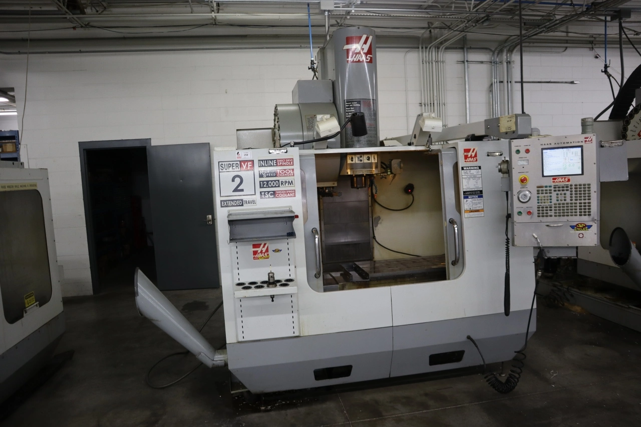 Used HAAS VF-2SSYT Vertical Machining Centers Minnesota US | Machinesused.com #1368711