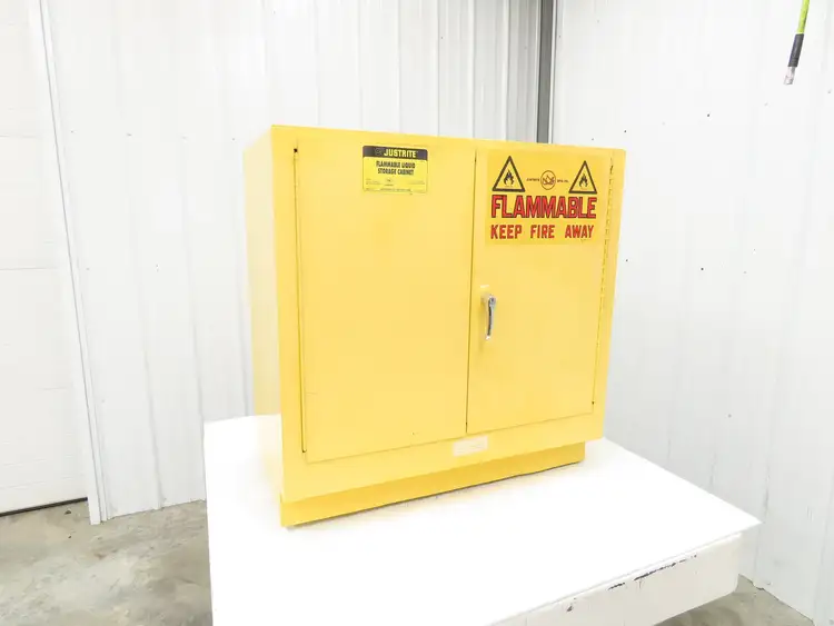 Used JUSTRITE _UNKNOWN_ Biological Safety Cabinets | Arrow Industrial #618105