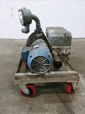 Vacuum Pump