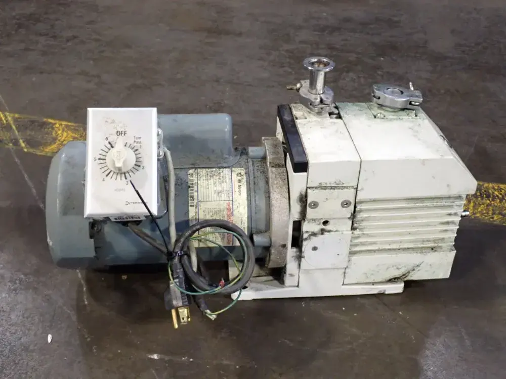 USED LEYBOLDHERAEUS D4B
