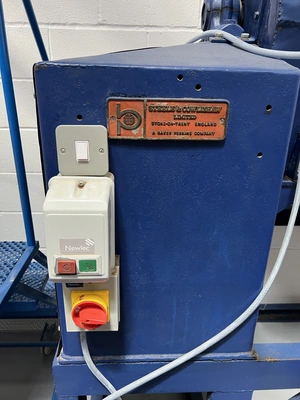200L S/S Cowlishaw Oblicone Blender