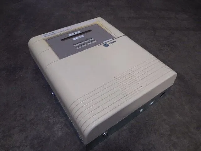 Trane BMTU000AAAS6771111000200 Universal PCM Programmable Control Module Used
