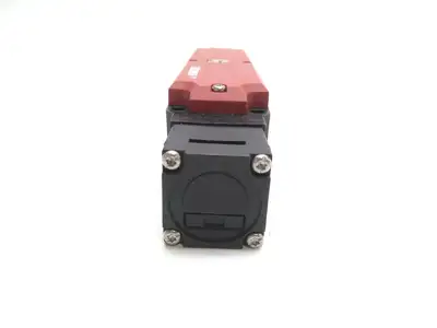 Used EUCHNER SAFETY SWITCH 088923 Relays & Switches | Maverick Industrial Sales #1102058
