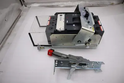 SQUARE D POWERPACT LJL36400U31XLY CIRCUIT BREAKER 400AMP STOCK H1720