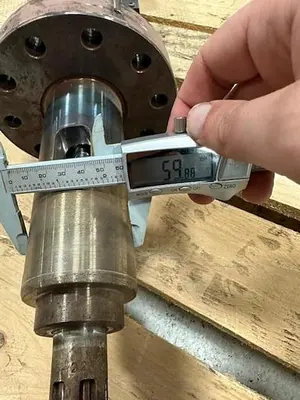 USED NISSEI SCREW / BARREL328