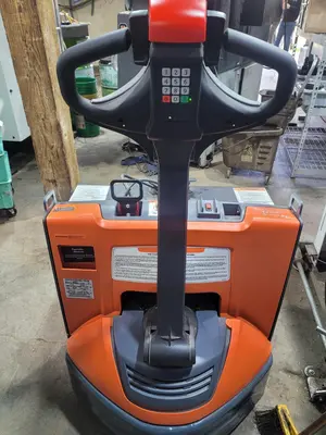 2013 TOYOTA 8HBW23 Forklifts | MD Equipment Services LLC (2)