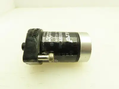 Clippard R441 Minimatic 4-Way Valve Air Pneumatic Lot of 2