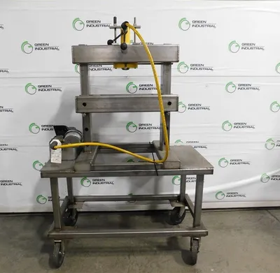 USED ENERPAC RC106