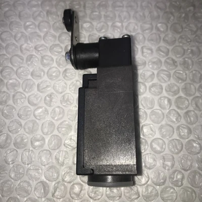 USED Schmersal ZV1 4H 236-11z-M20