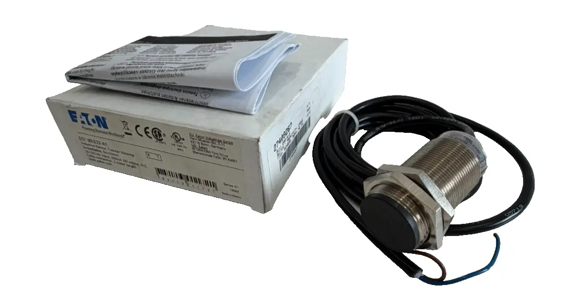 NEW EATON E57-30LE22-A1 PROXIMITY SENSOR E5730LE22A1