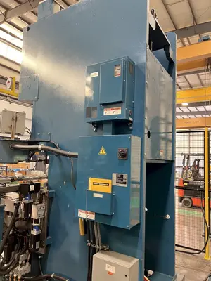 2011 KOMATSU OBS200-61 OBI / Gap Frame Press | Universal Press & Machinery (UPM) (4)