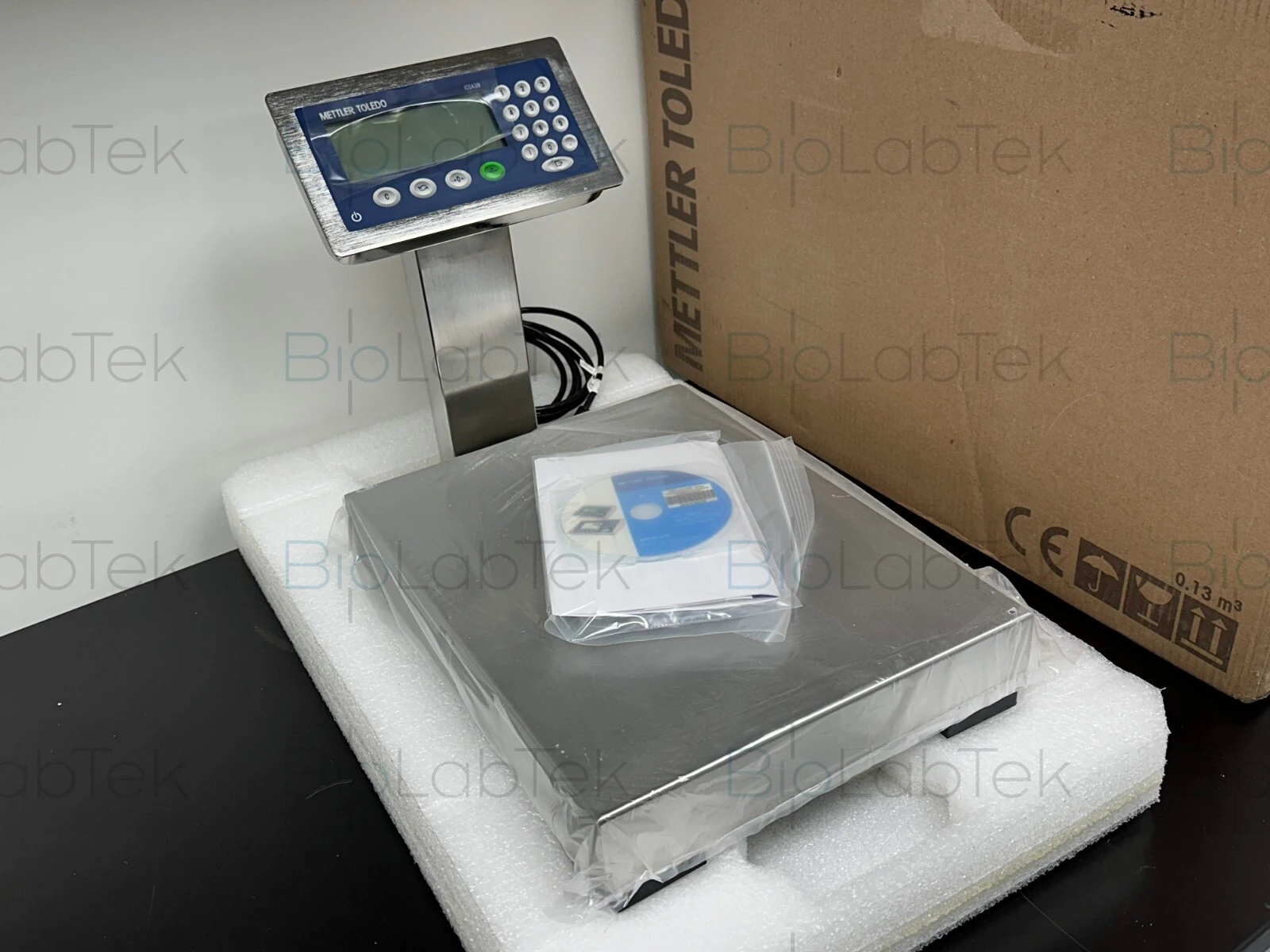 NEW Mettler Toledo ICS439