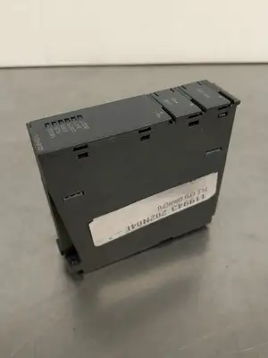 USED Mitsubishi Electric MELSEC-Q