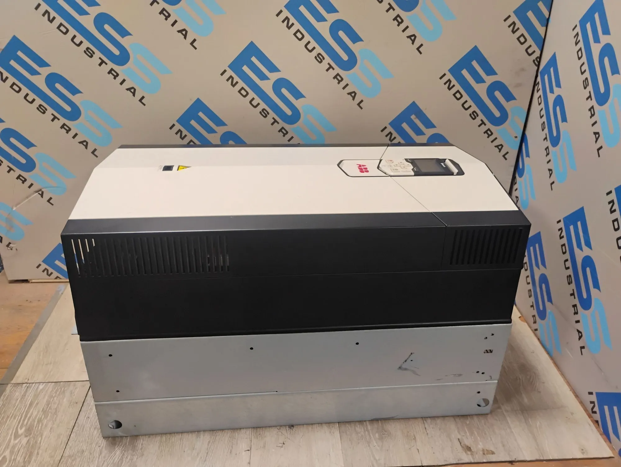 USED ABB ACS880-01-302A-5+L502