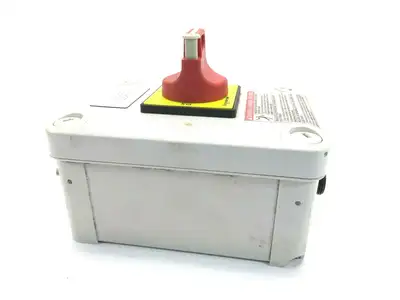VC1GUN | Schneider Electric  V Switch Control Station 240-600V 5-10HP - For parts or not working