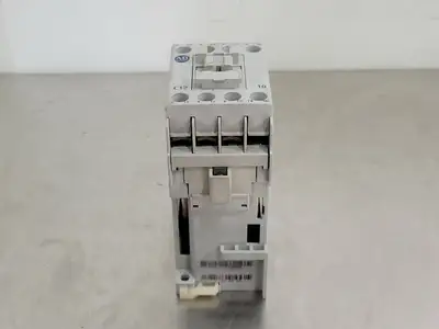 USED ALLEN-BRADLEY 100-C12ZJ10