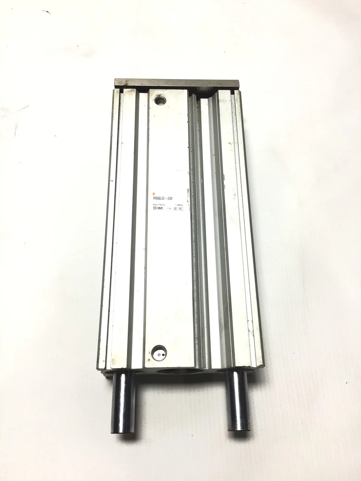 SMC MGQL32-200 Compact Guide Cylinder Max Press 1.0MPa