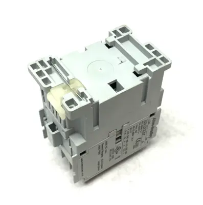 USED ALLEN-BRADLEY SER. A CONTROL RELAY 110/120V COIL 4-POLE