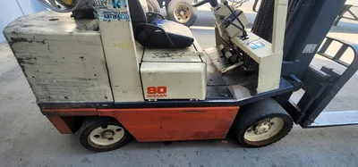 Nissan 8000 lb forklift