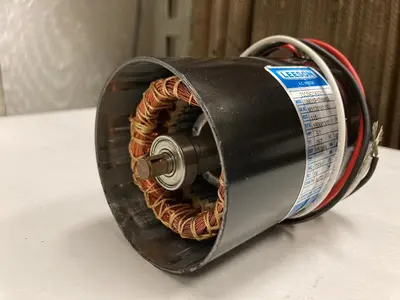 New | in-Stock LEESON UM31P17NM6B Motors (misc) | Surplus Asset Holdings #1205179