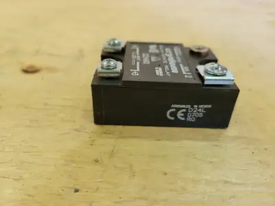 NEW CRYDOM D2490