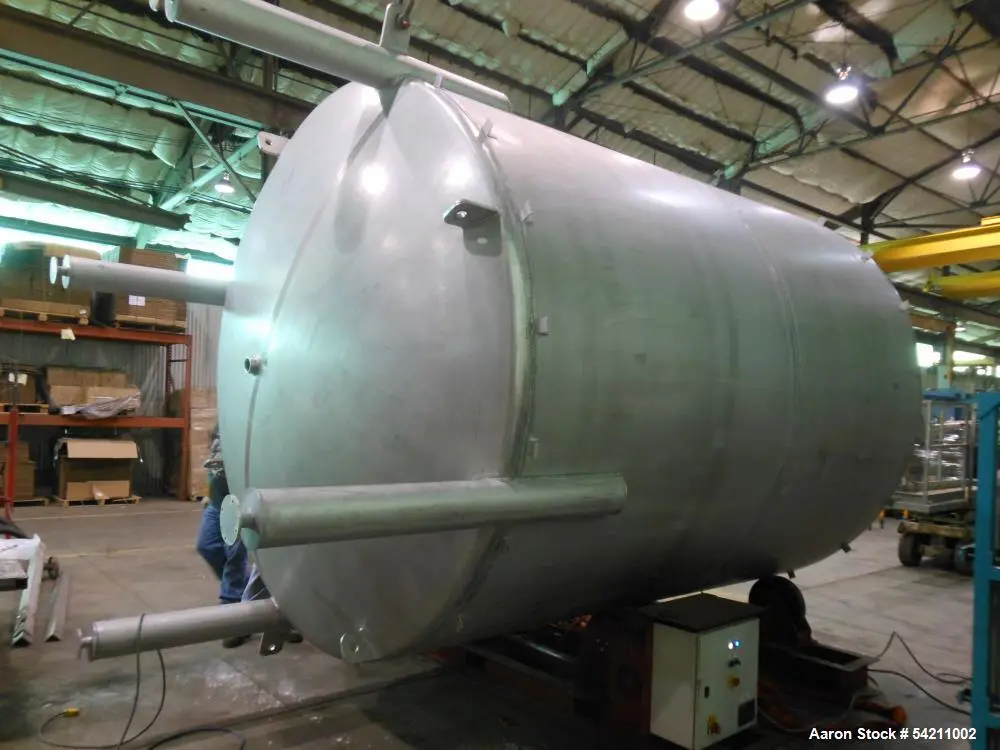 Unused 4,000-Gallon 316 Stainless Steel Storage Tank | 108” Dia x 108” H | Atmospheric Service | Dished Top & Bottom | 150# Flanged Fittings | Mill Finish