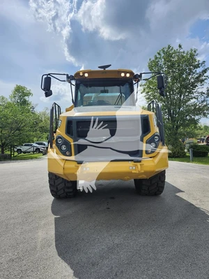 USED 2023 BELL B30E