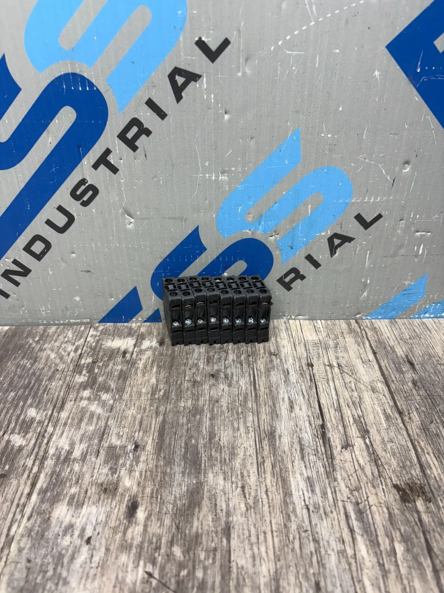 USED ALLEN BRADLEY 800F-X11D
