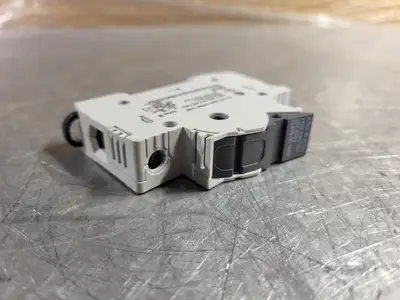 NEW ALLEN-BRADLEY 1492-FB1C30