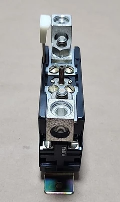 NEW Allen-Bradley 815-E0V4