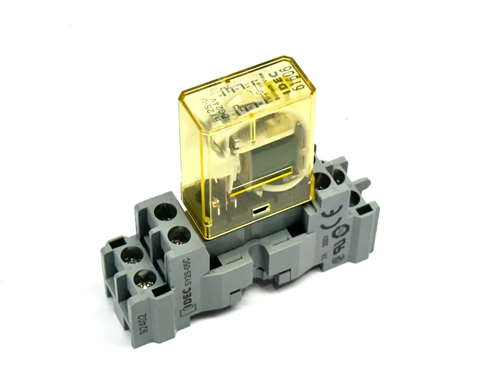 SY2S-05C,RY2S-U | IDEC SY2S-05C Relay Base w/ RY2S-U Relay 24VDC - Used