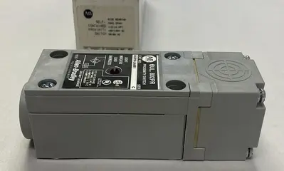 Used ALLEN-BRADLEY 802PR-LAAB1 Miscellaneous Equipment (Electrical & Power) | Surplus Asset Holdings #1198244