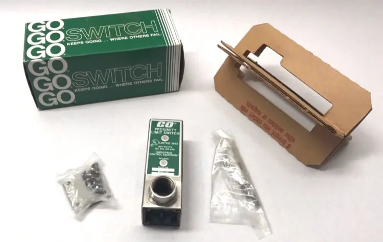 New | in-Stock Go Switch Heavy Pilot Duty Proximity Limit Switch Sensor Proximity Sensors Michigan US | Maverick Industrial Sales #1392197