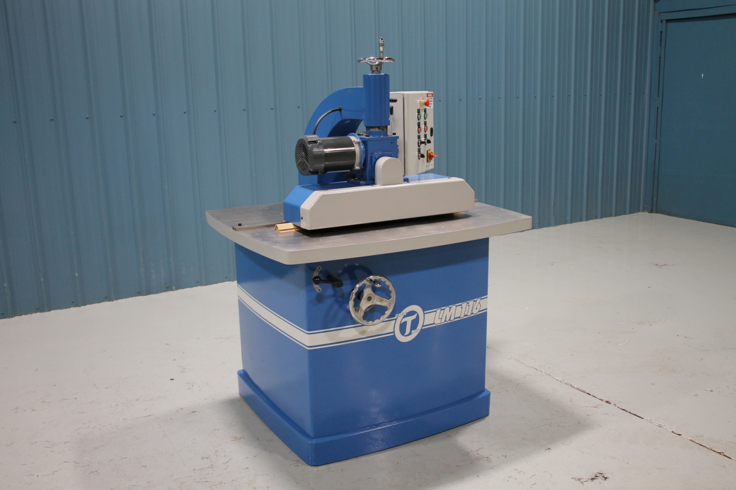Circle T Manufacturing LM 116 Single-Spindle Tilting Lock Miter Machine