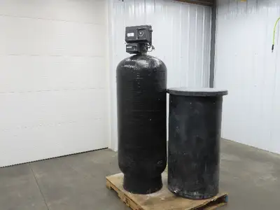 Pentair High Capacity Single Tank Water Softener 90 Gallon Brine Tank 2" Hookup