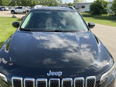 USED 2019 JEEP CHEROKEE