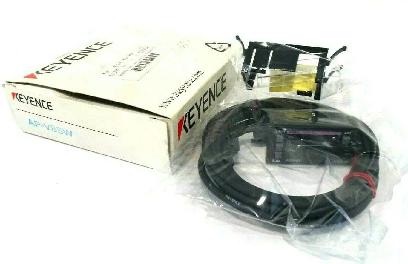 NEW KEYENCE AP-V85W PRESSURE SENSOR AMPLIFIER UNIT APV85W
