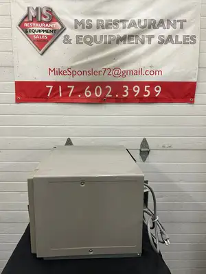Amana RCS 10MPA Commercial Microwave 1000W 120v Refurbished & Works