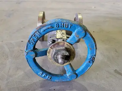 1-1/2" Class 150 Gate Valve API598