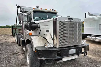 Used 1988 AUTOCAR ROLL-OFF Garbage trucks Wisconsin US | Proxy Equipment #1378327