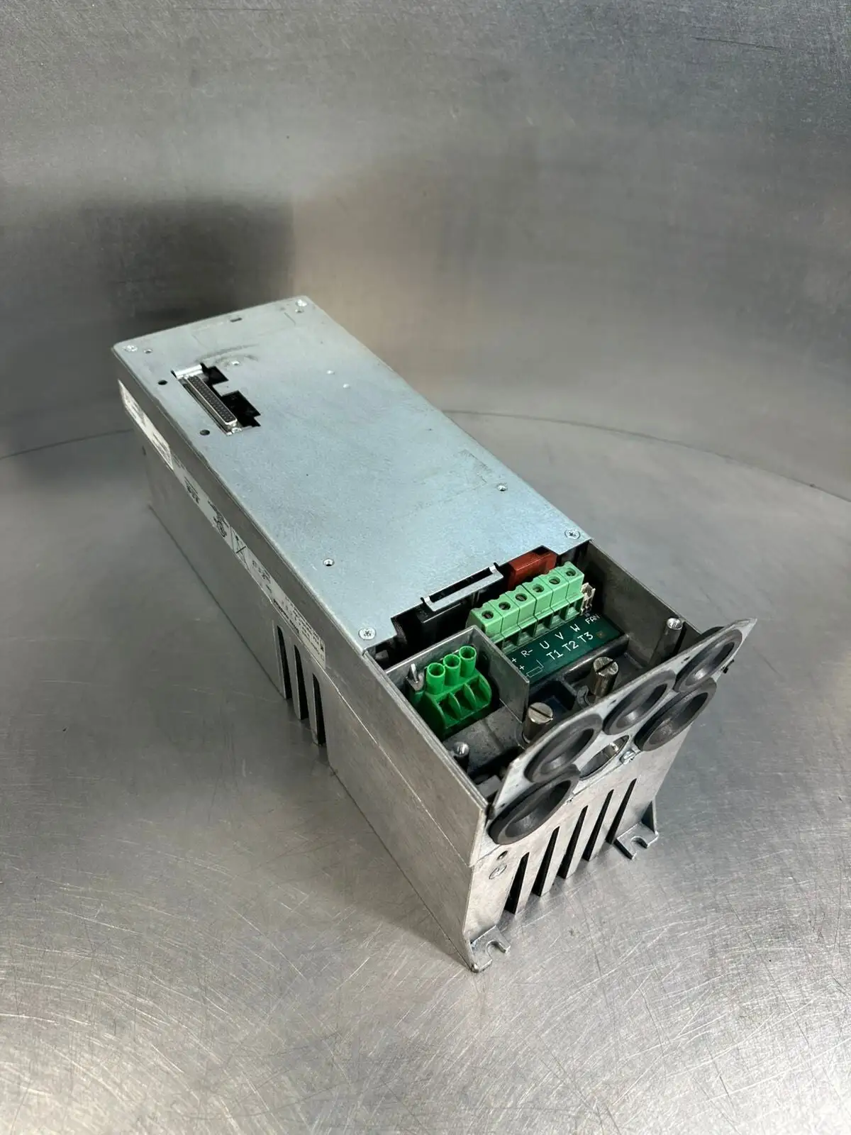 Eaton SVX015A2-4A1B1 , SVX9000 Nema Type 12 (8.5.1)