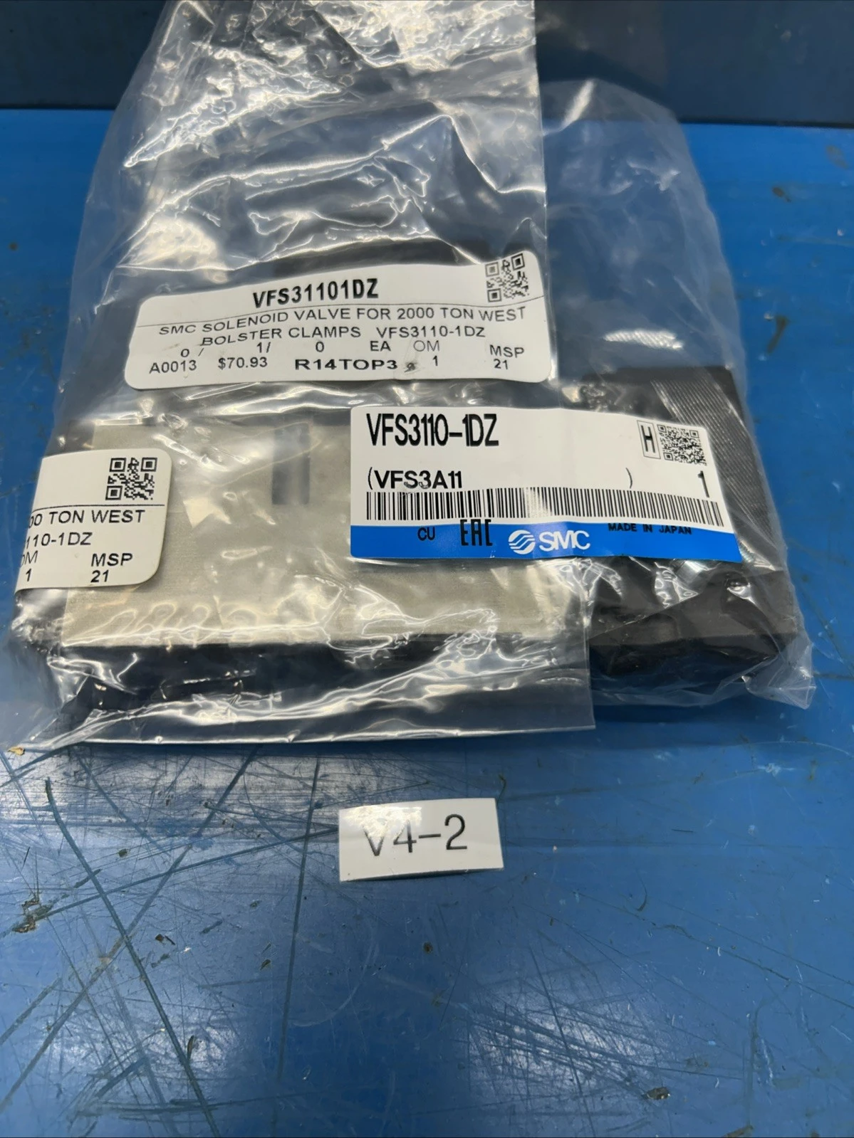 NEW SMC VFS3110-1DZ
