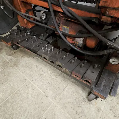 HYDRAULIC TUBE & PIPE BENDER W/ TOOLING. STOCK # 0560625.