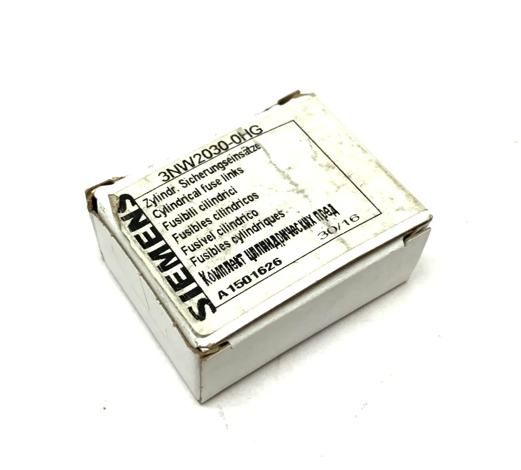USED SIEMENS SENTRON CYLINDRICAL FUSE, SLOW-BLOW, 3A